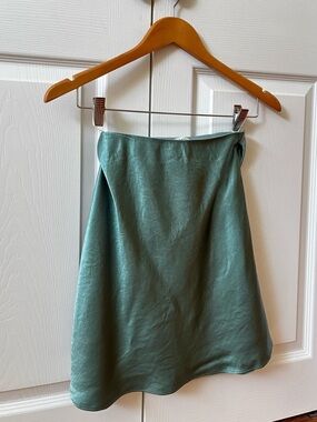 Babaton satin mini skirt